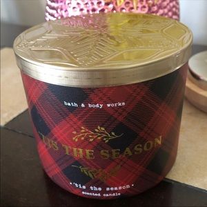 Bath and Body Works Tis the Season Candle